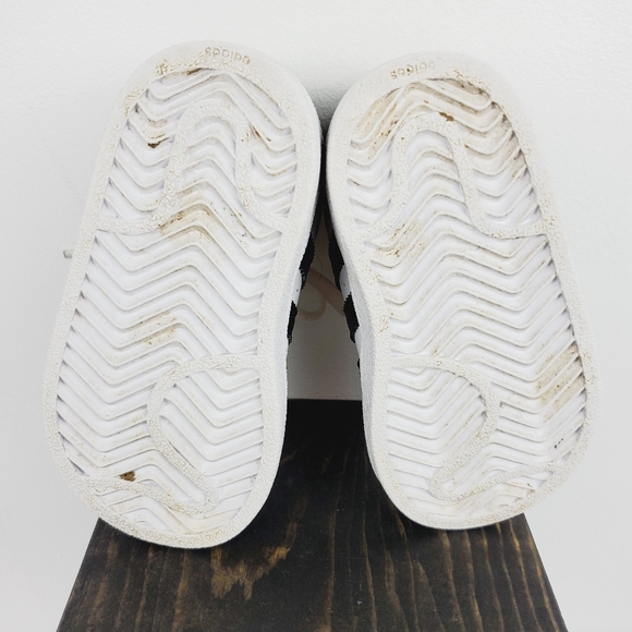 Adidas Superstar Kids Lace-up Age 5K EUC - Picture 10 of 10